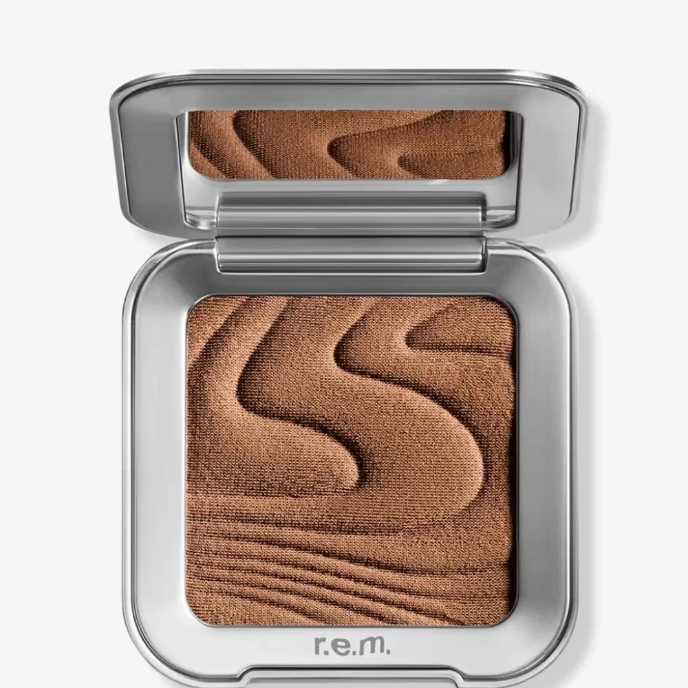 🌺5/$35🌺 R.E.M beauty- Hypernova Satin Matte Bronzer (Blazed)
